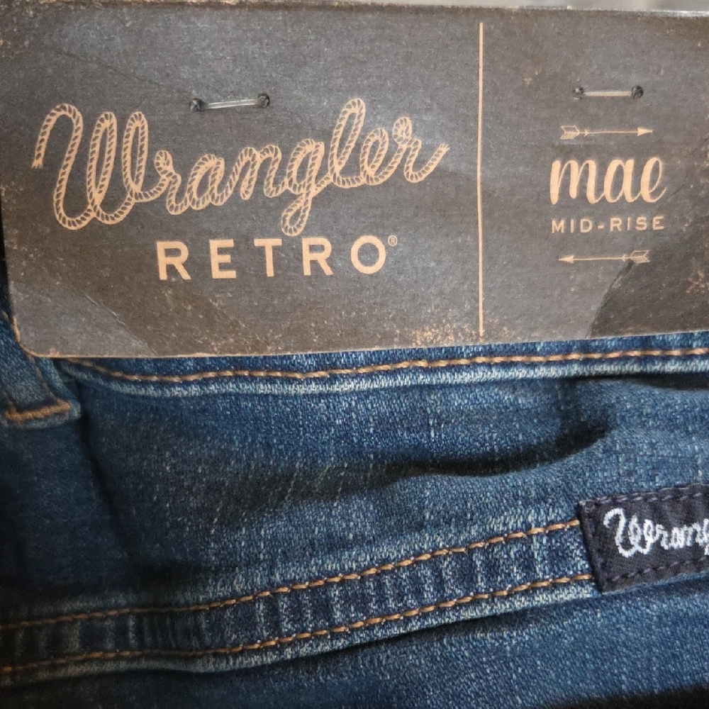 Wrangler Retro Mae Mid Rise Women's Jeans - Picture 5 of 8